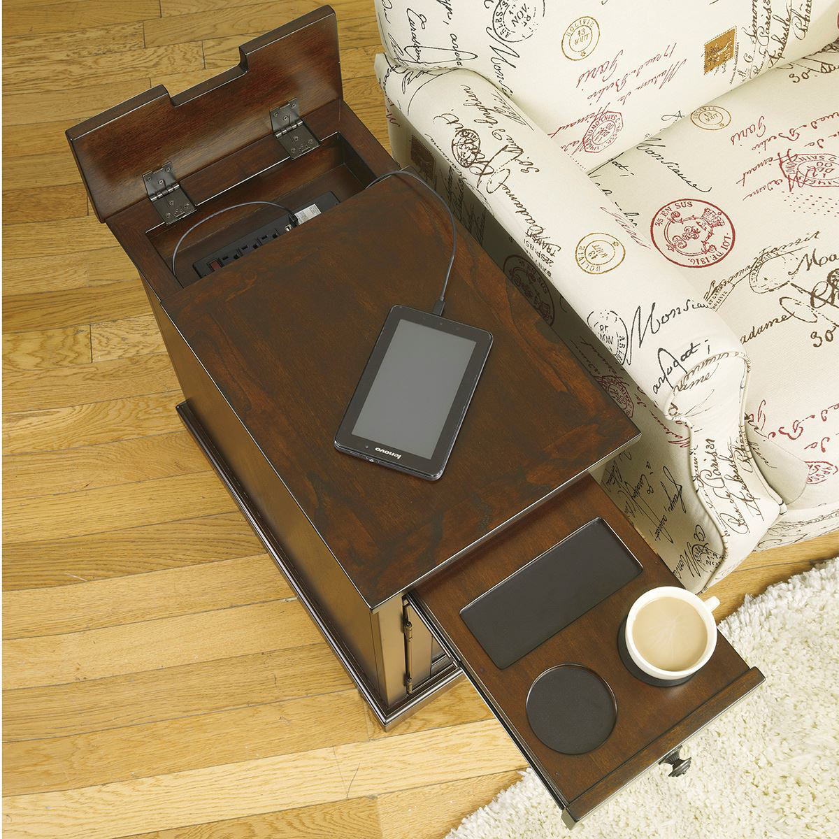 Davis Chairside Table With USB detail T127-668