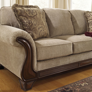 Picture of Thoroughbred Loveseat