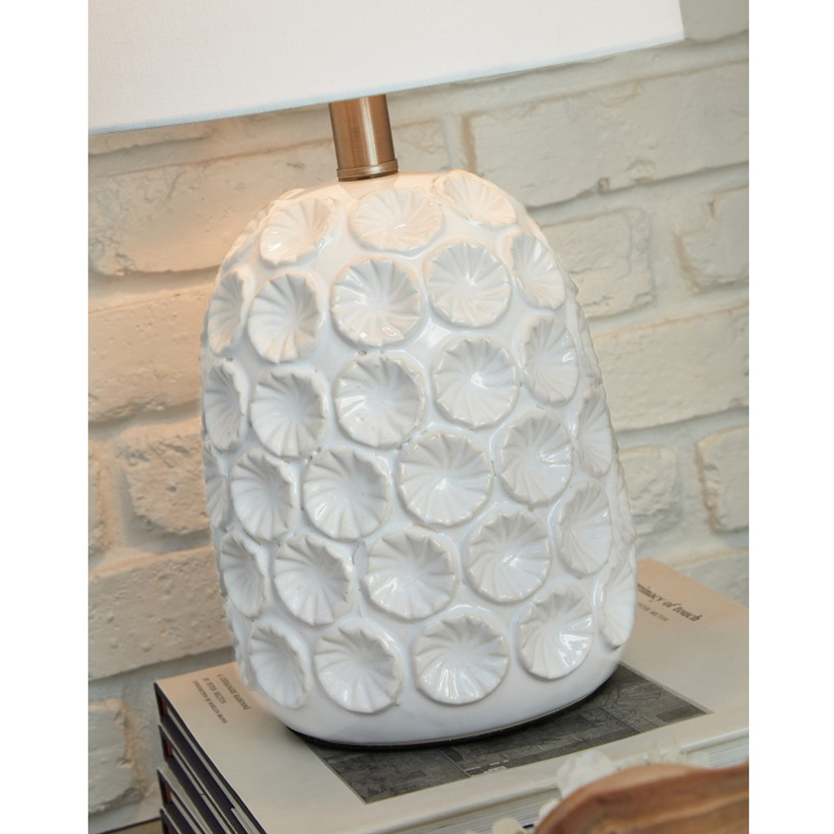 Picture of MOORBANK WHITE TABLE LAMP