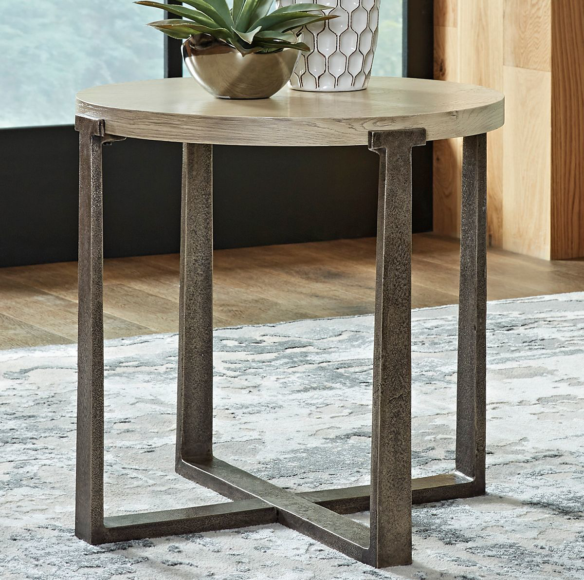 Picture of GREENWICH RND END TABLE