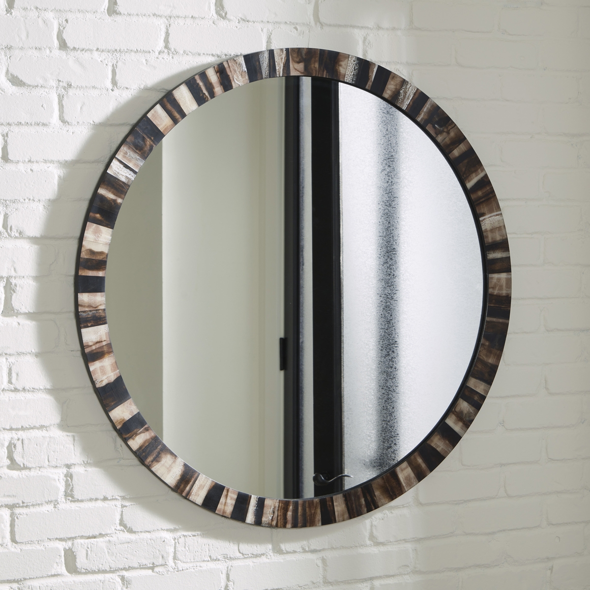 Picture of ELLFORD MOSAIC ROUND MIRROR