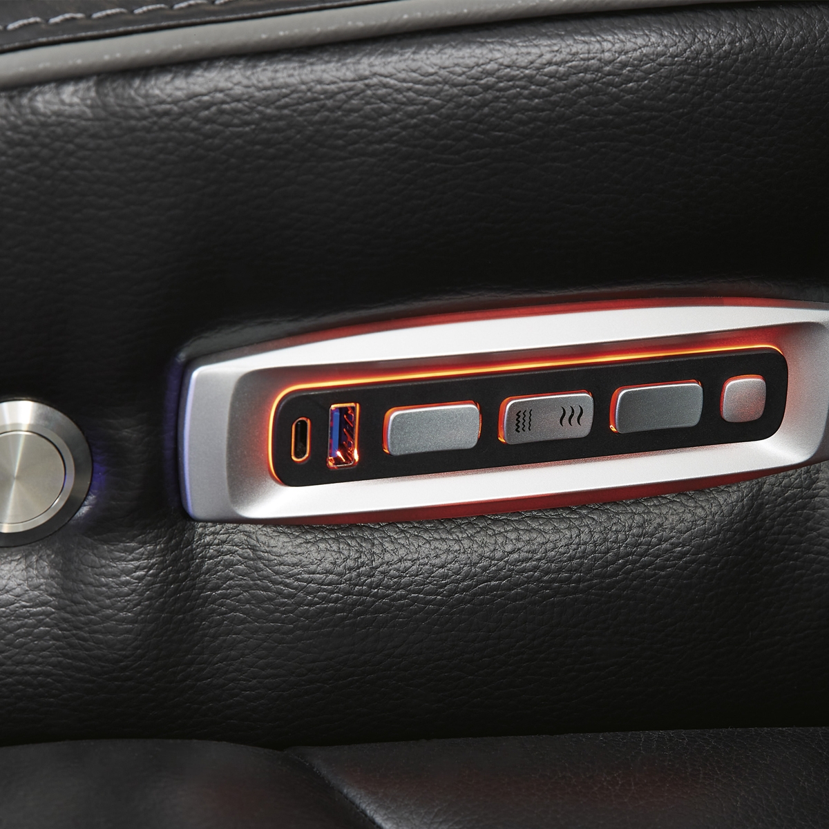 Picture of OPTIMUS BLACK CONSOLE LOVE W/POWER HEADREST