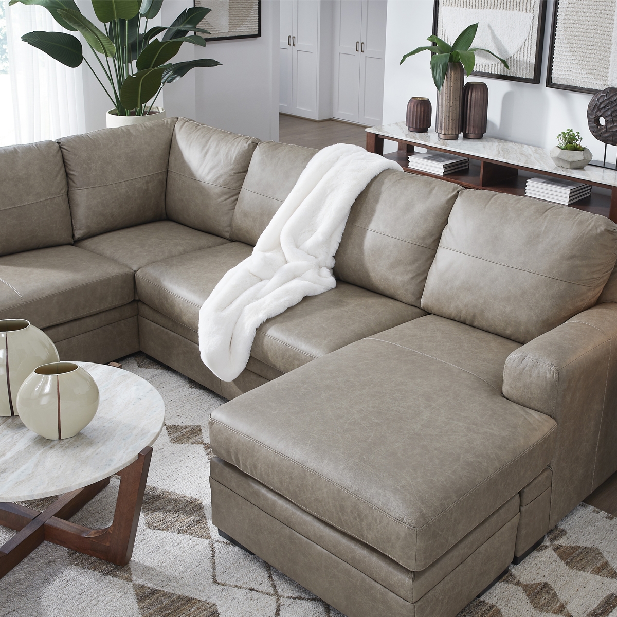 Picture of ARMULETO TWO PIECE SECTIONAL