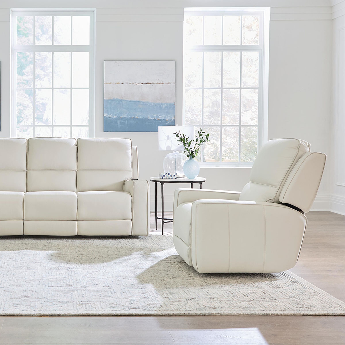 Picture of RAYMOND VANILLA WALL RECLINER W/POWER HEADREST 