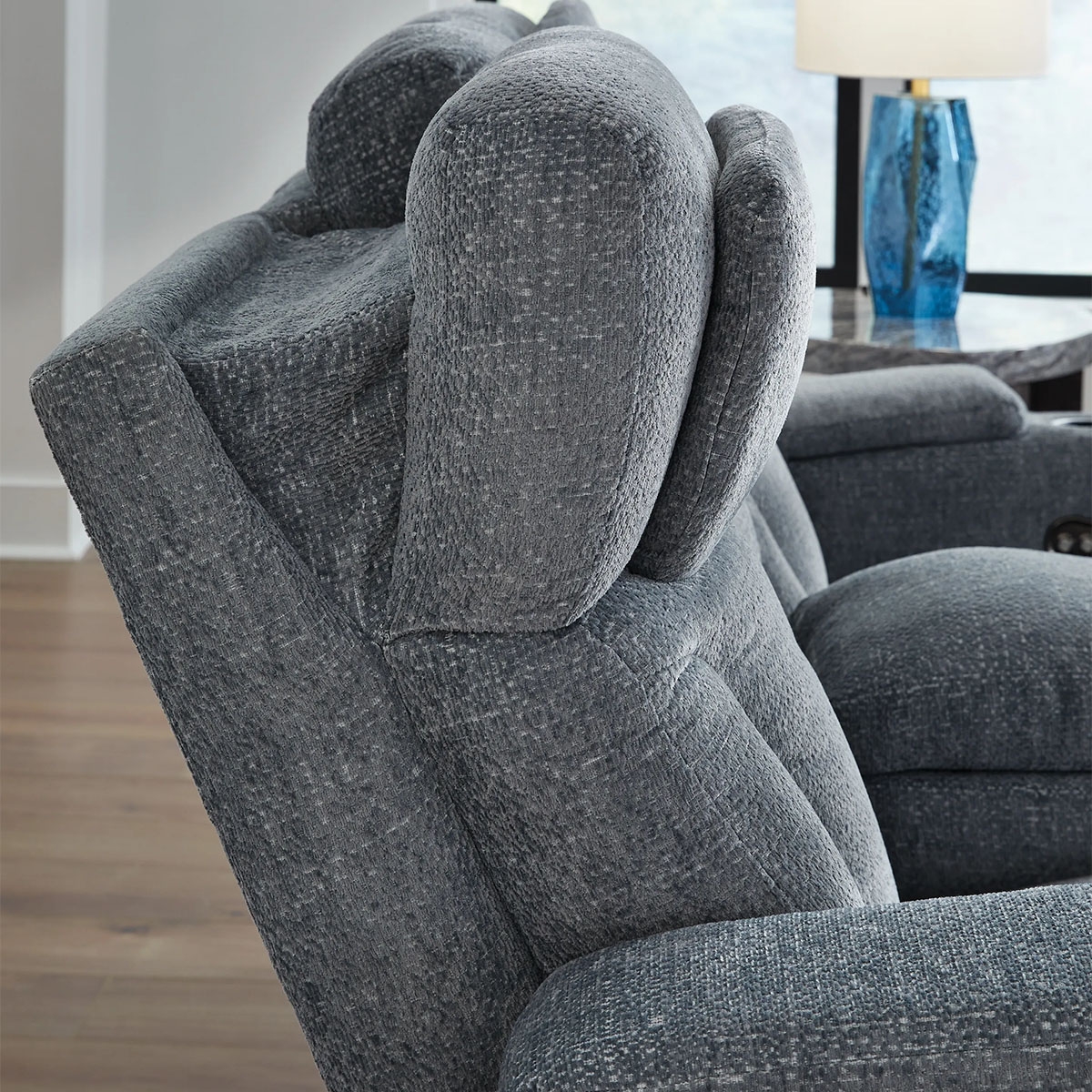 Picture of STUDIO CAVE NUVELLA LOVESEAT W/ CONSOLE
