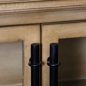 Picture of 6 DOOR 90" CONSOLE