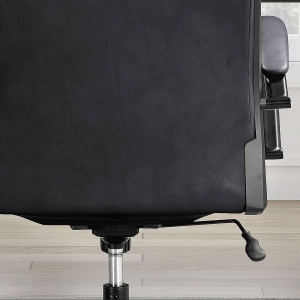 Picture of 370 LEATHER DESK CHAIR BLACK